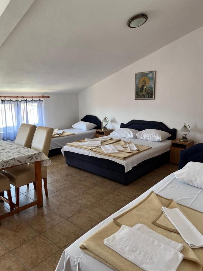Apartmani Goran I Jelena Zec 부드바 외부 사진